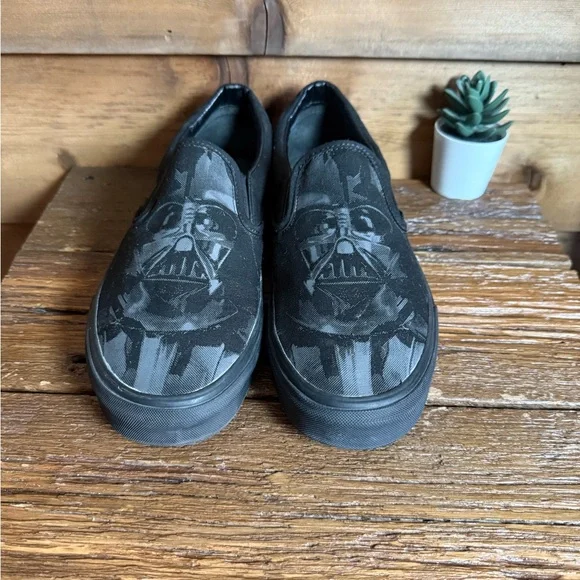 VANS x Star Wars "Darth Vader" Classic Slip-On Sneakers - Picture 3 of 8
